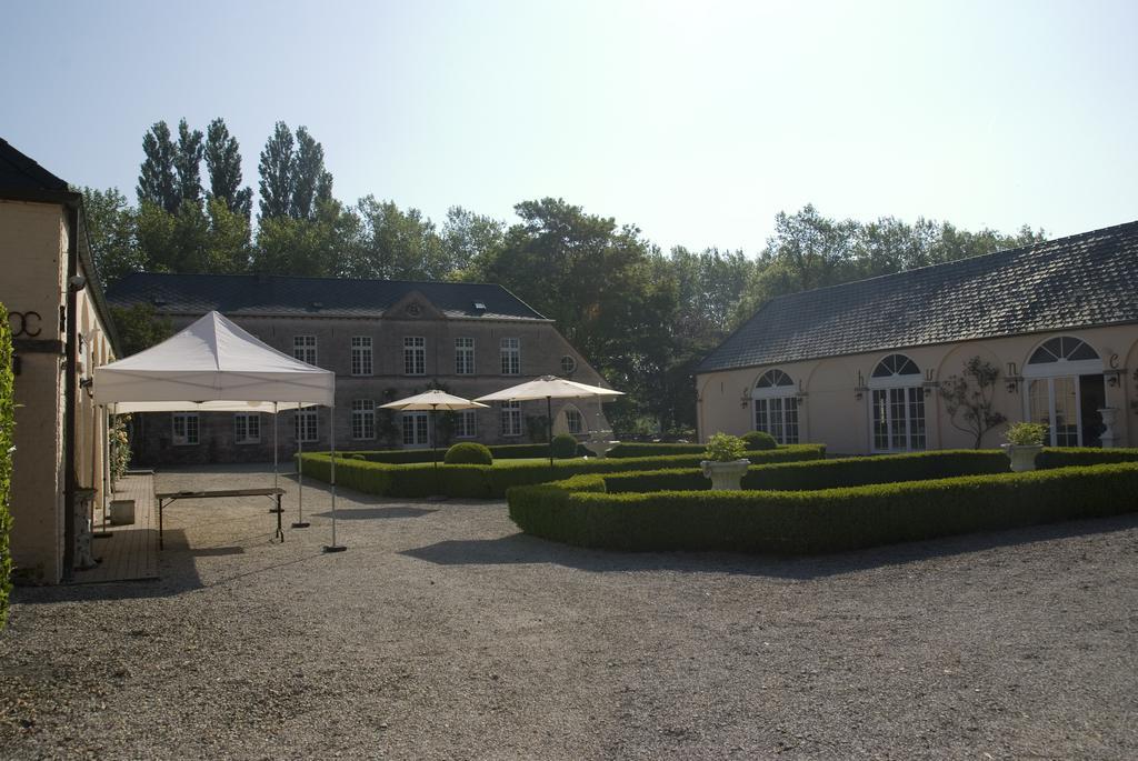 B&B Chateau Bagatelle Frasnes-lez-Anvaing Exterior photo